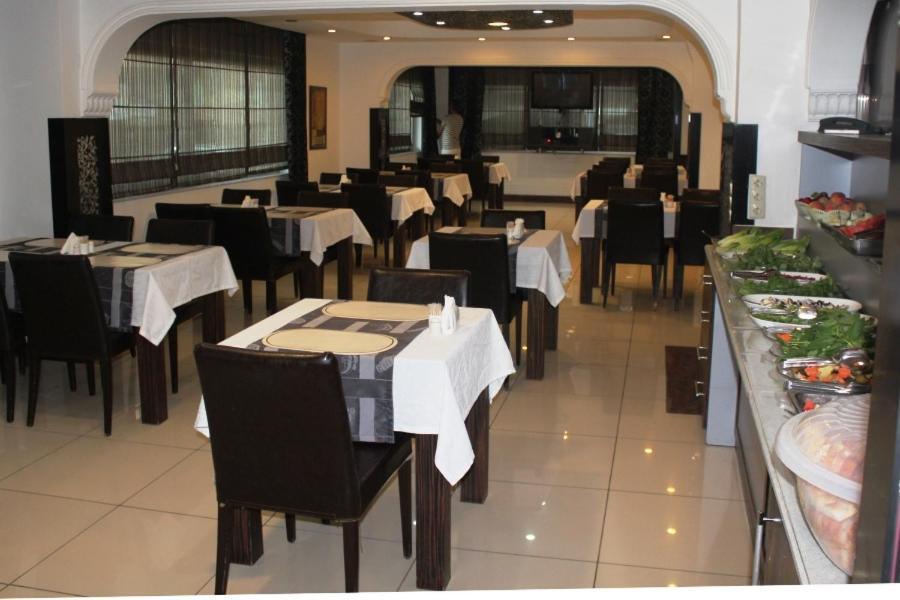 אנטליה Denizhan Hotel מראה חיצוני תמונה